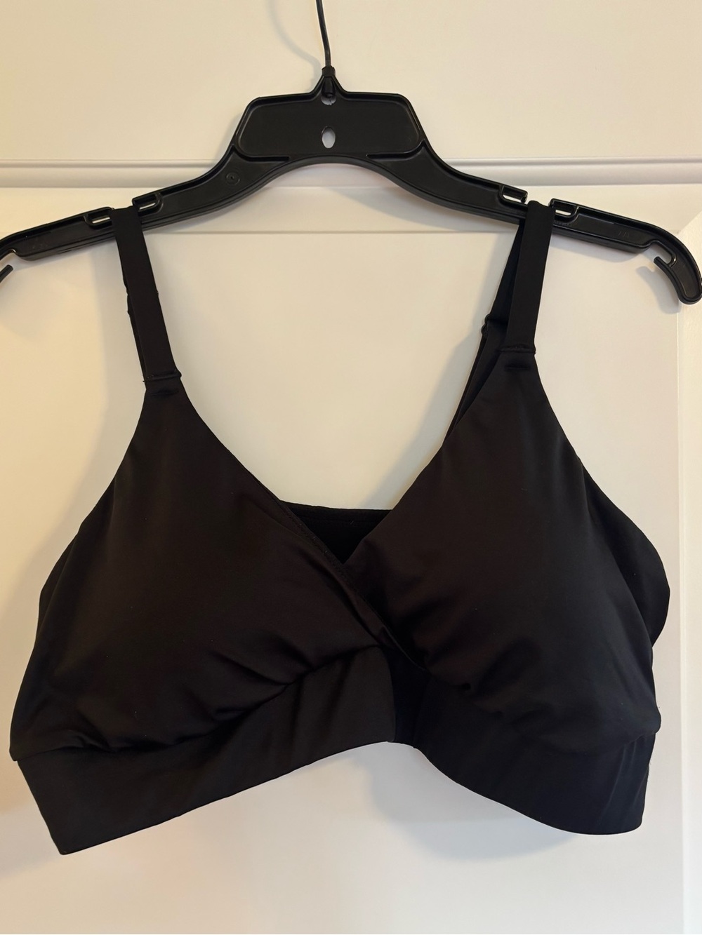 Black Wireless Bra - Comfortable Support